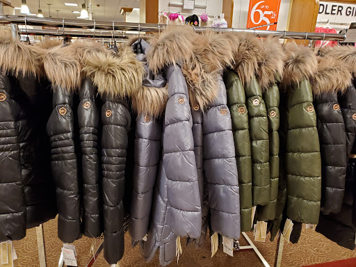 Department Store «Century 21 Department Store», reviews and photos, 1 N Park Pl, Morristown, NJ 07960, USA