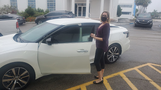 Nissan Dealer «Fort Lauderdale Nissan», reviews and photos, 1051 S Federal Hwy, Fort Lauderdale, FL 33316, USA