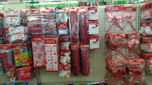 Dollar Store «Dollar Tree», reviews and photos, 102 Peter Pan Rd, Independence, KS 67301, USA