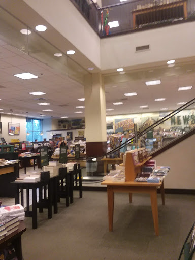 Book Store «Barnes & Noble», reviews and photos, 2245 Richmond Ave, Staten Island, NY 10314, USA