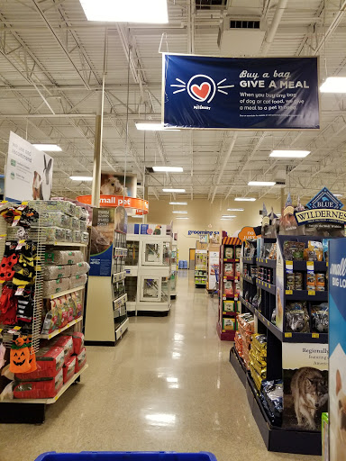 Pet Supply Store «PetSmart», reviews and photos, 857 N Val Vista Dr #106, Gilbert, AZ 85234, USA
