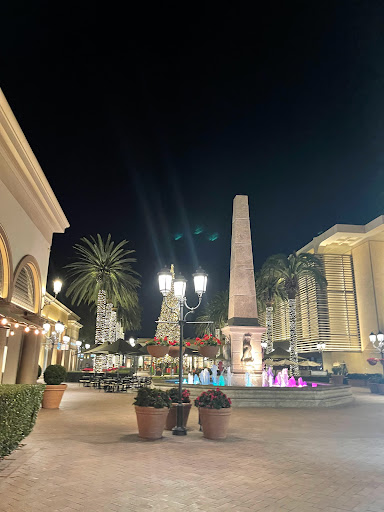 Shopping Mall «Fashion Island», reviews and photos, 401 Newport Center Dr, Newport Beach, CA 92660, USA