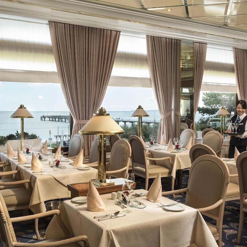 Seeterrassen-Restaurant mit Ostseeblick