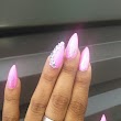 Lee Nails