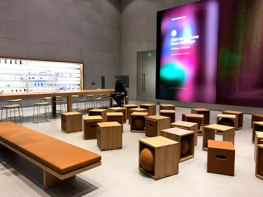 Apple Third Street Promenade image