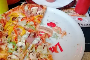 Shoarma Pizza Corner image