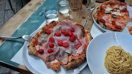 Casa Pepe Pizze e Cucina - Via del Coroneo, 19, 34133 Trieste TS, Italy