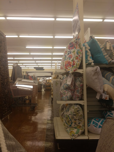 Department Store «T.J. Maxx», reviews and photos, 250 Grove St, Braintree, MA 02184, USA