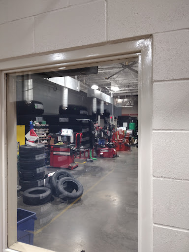 Tire Shop «Costco Tire Center», reviews and photos, 10401 Research Blvd, Austin, TX 78759, USA