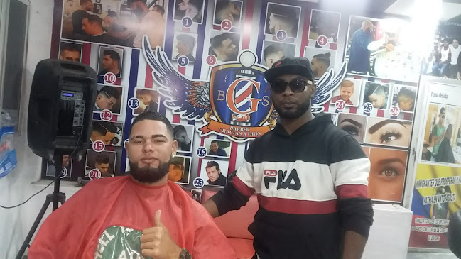 Barbershop Raza Latina "Gracias A Dios " - Peluquería