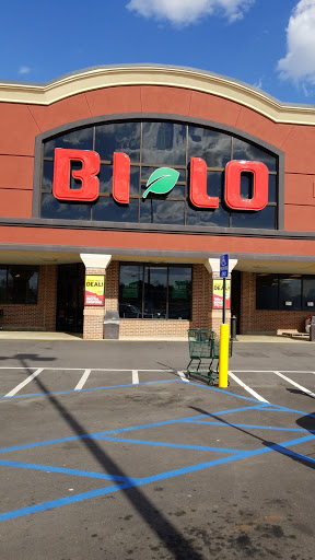 Grocery Store «BI-LO», reviews and photos, 148 Walnut Ln, Travelers Rest, SC 29690, USA