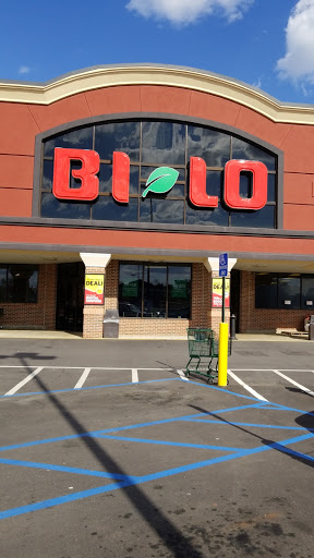 Grocery Store «BI-LO», reviews and photos, 148 Walnut Ln, Travelers Rest, SC 29690, USA