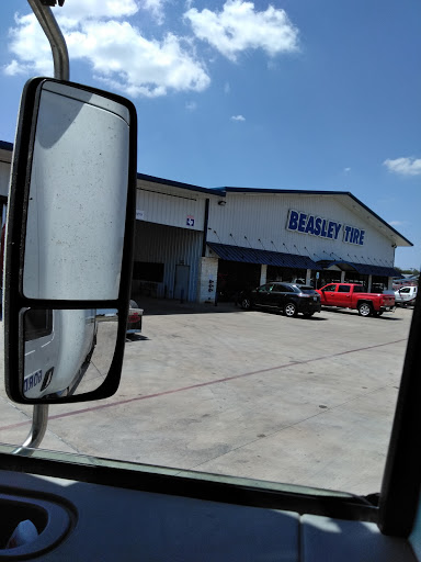 Tire Shop «Beasley Tire Service Inc.», reviews and photos, 1015 S East Loop 410, San Antonio, TX 78220, USA