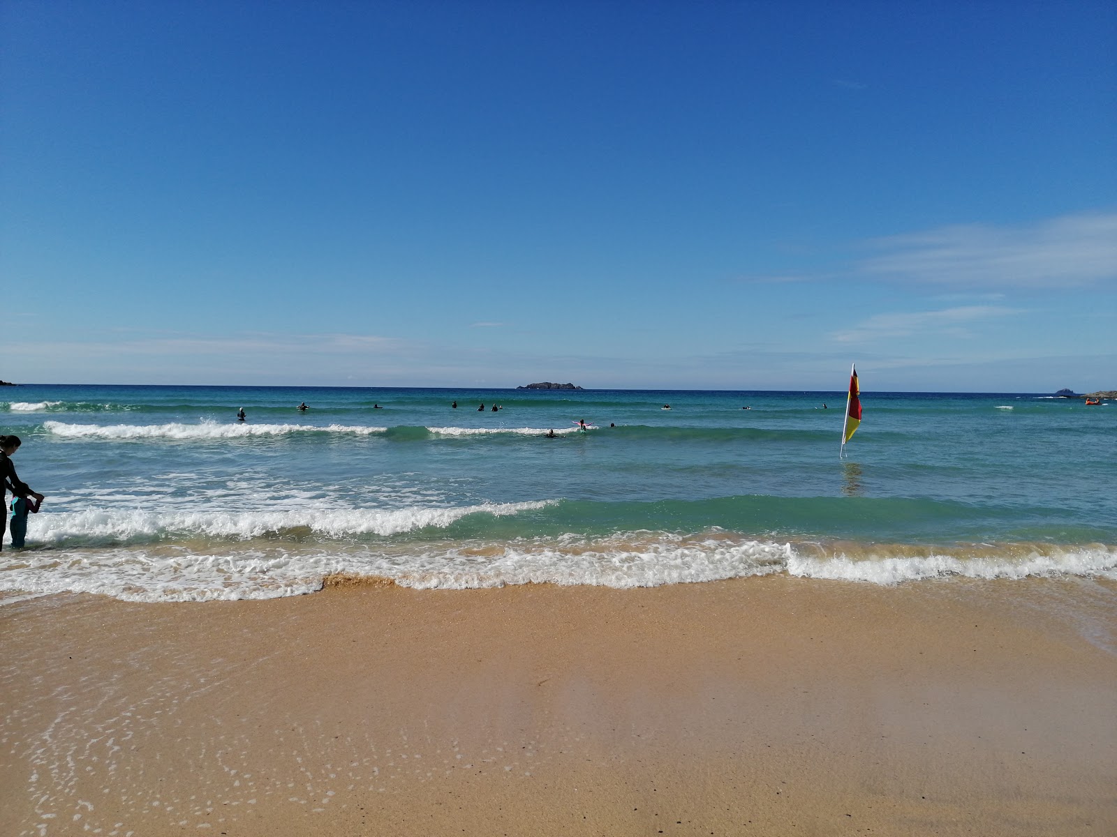 Foto von Harlyn Bay beach mit geräumige bucht