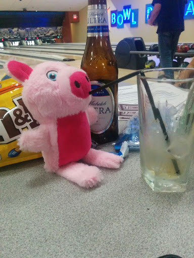 Bowling Alley «Freeway Lanes of Parma», reviews and photos, 12859 Brookpark Rd, Cleveland, OH 44130, USA