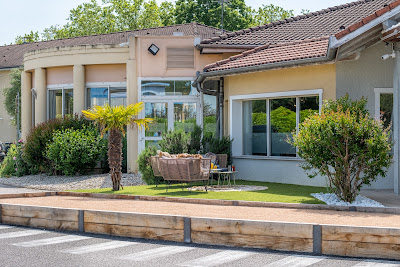 Hôtel Kyriad Lyon Bron Eurexpo Le Cottage à Bron