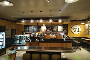 Starbucks Coffee - AUTOGRILL Disney Hôtel Santa Fé image