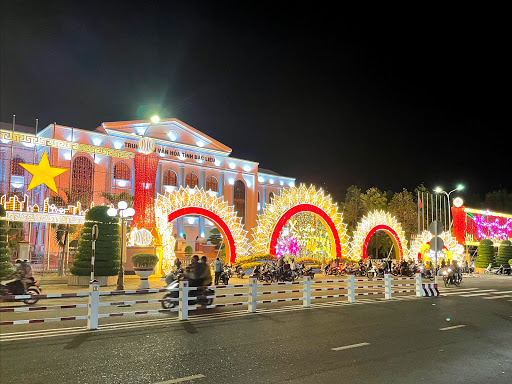 Quảng trường TP Bạc Liêu