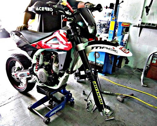 Motorcycle Repair Shop «Imagine Powersports Inc», reviews and photos, 6127 Old Cheney Hwy, Orlando, FL 32807, USA