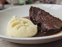 Plats et boissons du Restaurant français À Table Chez Eric Leautey à Thoiry - n°5