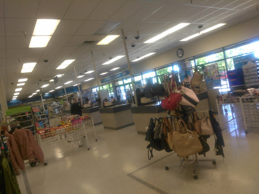 Clothing Store «Ross Dress for Less», reviews and photos, 2325 Lancaster Dr NE, Salem, OR 97305, USA