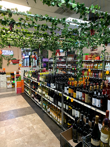 Liquor Store «Scores Liquors», reviews and photos, 6714 Shepherdsville Rd, Louisville, KY 40228, USA