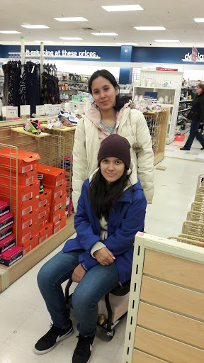 Shopping Mall «Ridgeway Shopping Center», reviews and photos, 2233 Summer St, Stamford, CT 06905, USA