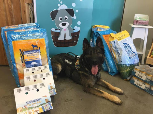 Pet Groomer «All For Paws», reviews and photos, 246 W Manson Hwy #6, Chelan, WA 98816, USA