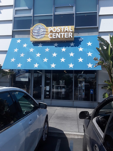 Post Office «US Post Office», reviews and photos, 110 S Fairfax Ave, Los Angeles, CA 90036, USA
