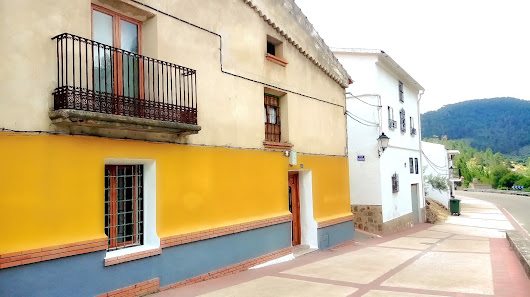 Casa Rural “El Enebro”. Calle Jardines, 17, 02460 Villaverde de Guadalimar, Albacete, España