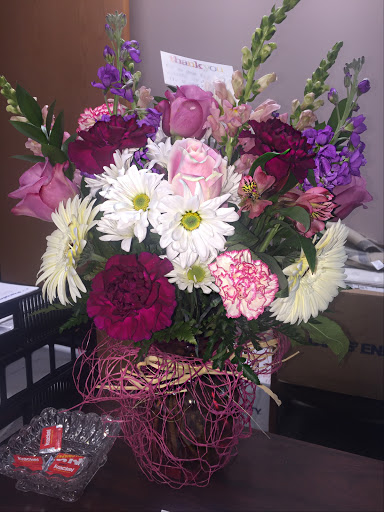 Florist «Irish Rose and GIfts», reviews and photos, 33608 W Seven Mile Rd, Livonia, MI 48152, USA