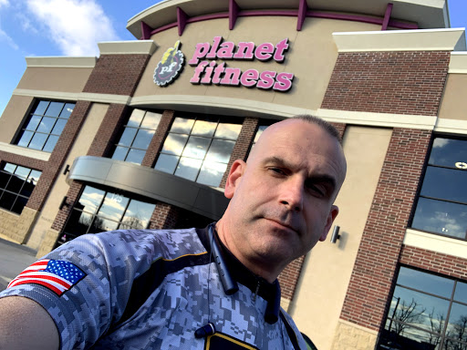 Gym «Planet Fitness», reviews and photos, 125 E Lowry Ln, Lexington, KY 40503, USA