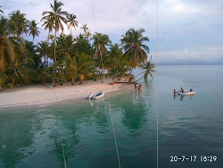 Nugu Dup beach'in fotoğrafı imkanlar alanı
