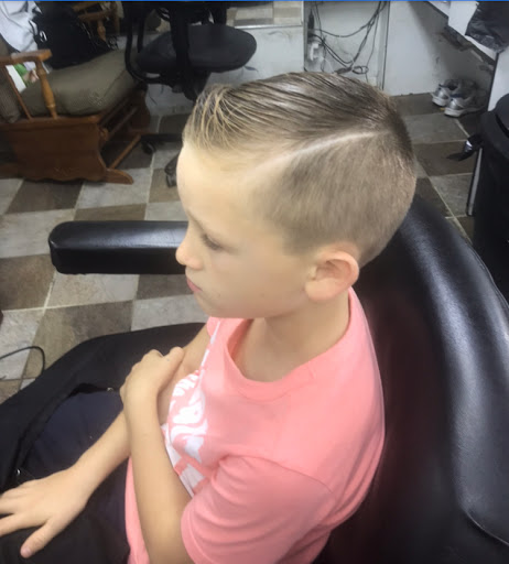Barber Shop «New York Barber Shop», reviews and photos, 87 N Beverwyck Rd # B, Lake Hiawatha, NJ 07034, USA