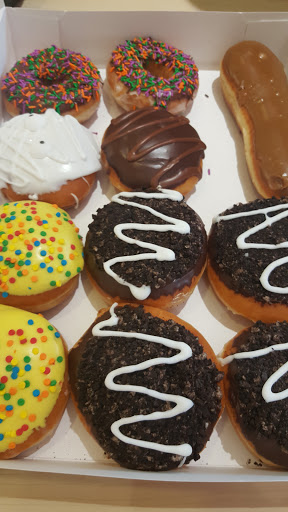 Bakery «Krispy Kreme Doughnuts», reviews and photos, 16415 NW Cornell Rd, Beaverton, OR 97006, USA