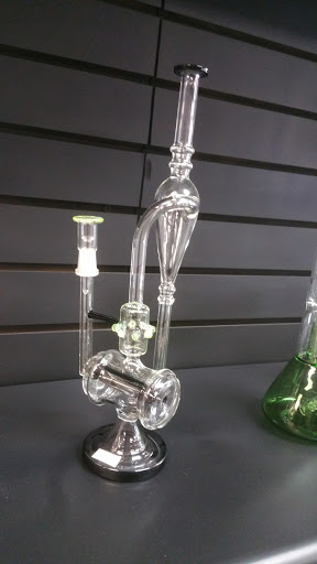 Vaporizer Store «Still Smokin Smoke Shop & Vape Bar», reviews and photos, 6359 Westheimer Rd, Houston, TX 77057, USA