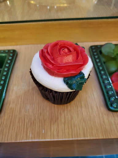 Bakery «Smallcakes Cupcakery & Creamery», reviews and photos, 9699 N Hayden Rd #109, Scottsdale, AZ 85258, USA