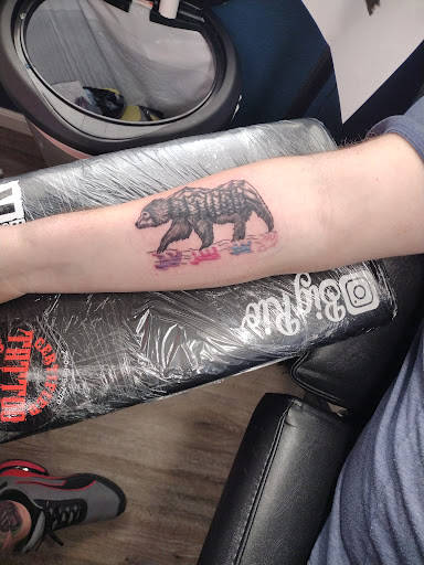 Explore wifes name tattoo ideas, creative tattoo ideas in Greeley, available at Kold Ink. Live Performance Art Gallery