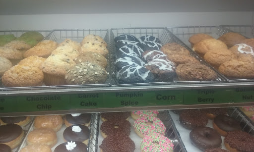 Donut Shop «Dippin Donuts», reviews and photos, 1123 Central St, Leominster, MA 01453, USA