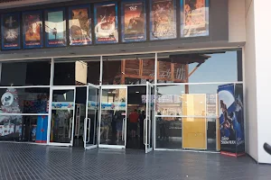 Cine Hoyts Antofagasta Plaza image