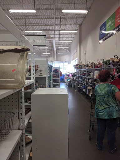 Thrift Store «Rappahannock Goodwill Industries:- Harrison Crossing Store», reviews and photos, 7101 Harrison Rd, Fredericksburg, VA 22407, USA