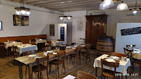 Atmosphère du Restaurant français Le Marais à Damvix - n°17