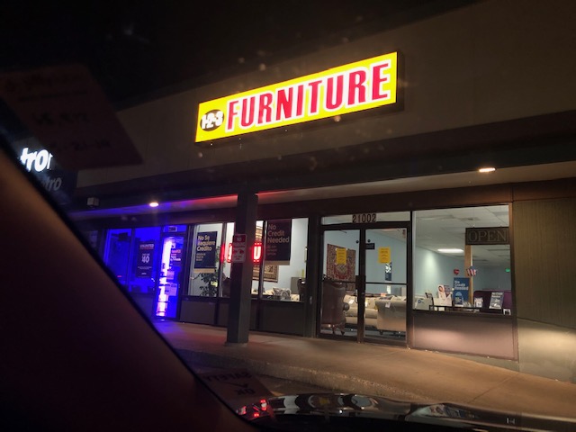 123 Furniture & Clearance