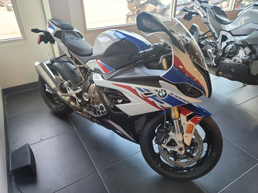Motorcycle Dealer «BMW, Indian, and Slingshot Woodlands», reviews and photos, 198 Ed English Dr, Shenandoah, TX 77385, USA