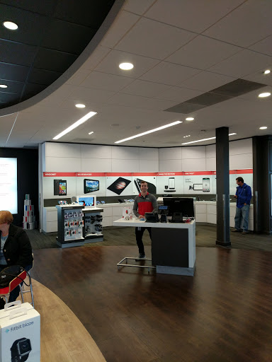 Cell Phone Store «Verizon», reviews and photos, 925 Wayne Ave, Chambersburg, PA 17201, USA