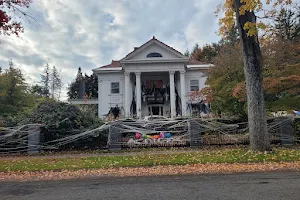 The Knox Mansion image