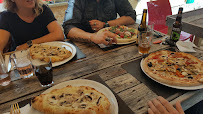 Pizza du Pizzeria La Calabraise à Annemasse - n°15