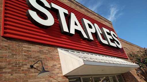 Office Supply Store «Staples», reviews and photos, 500 E McBee Ave, Greenville, SC 29601, USA