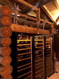 Atmosphère du Restaurant français La Cabane Des Praz à Chamonix-Mont-Blanc - n°10