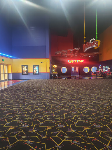 Movie Theater «Regal Cinemas Jewel 16», reviews and photos, 7200 Woodway Dr, Waco, TX 76712, USA